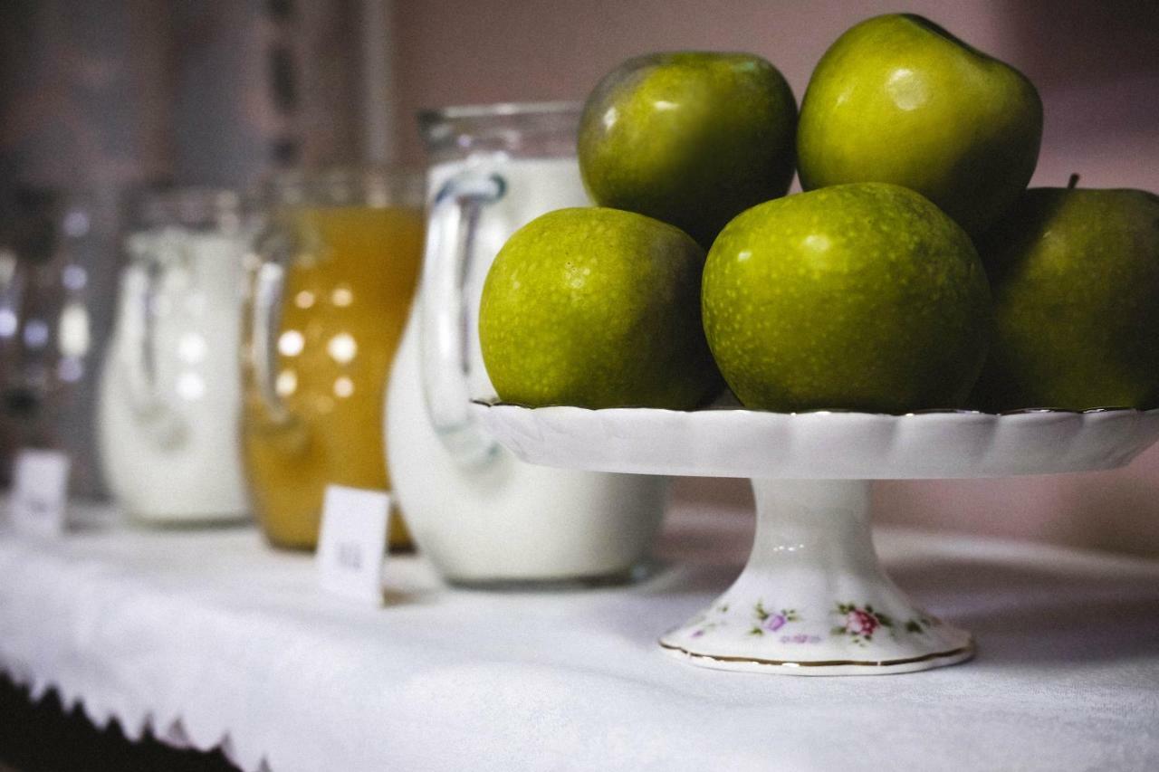 Igrok Na Vladimirskoi Hotel San Pietroburgo Esterno foto